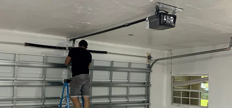 Garage Door Opener Repair Near Me in Trois-Rivieres, QC
