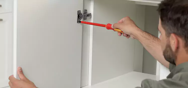 Screen Door Hinge Repair Trois-Rivieres